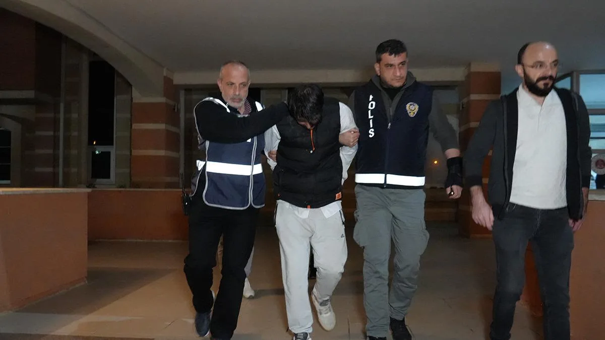 10 Gün Cesetle Yaşadı, Şok İfadesi!