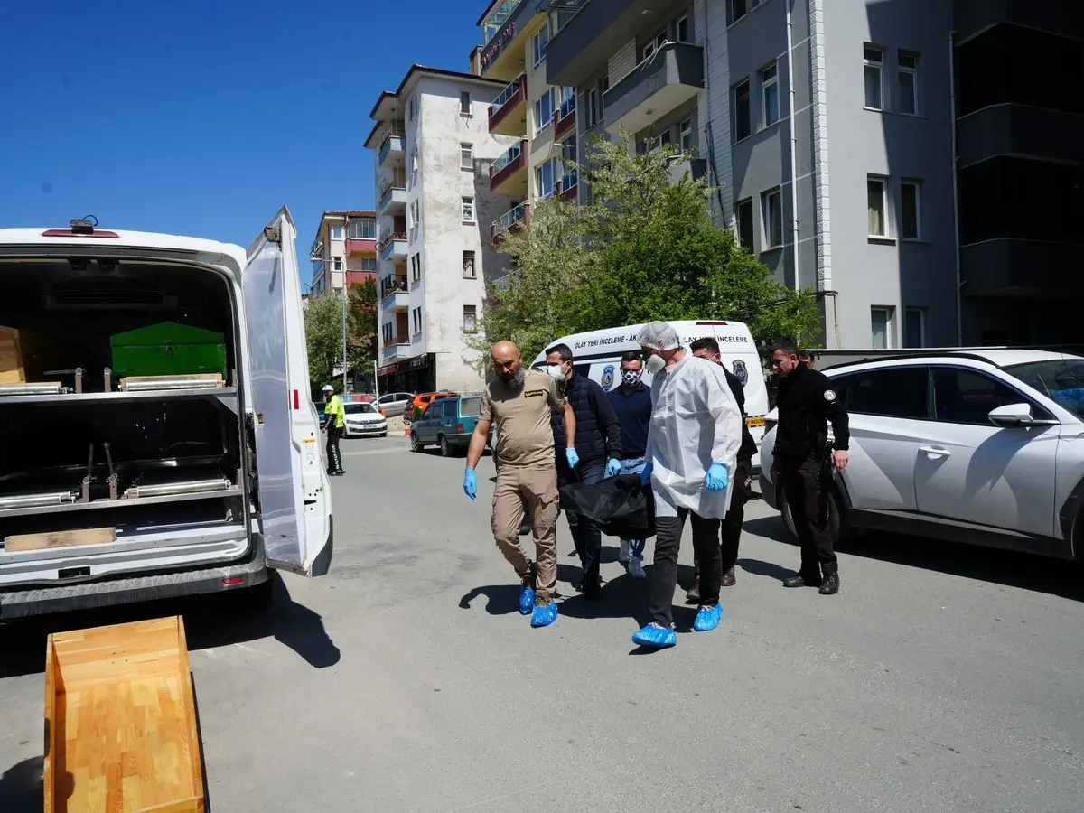 Öldürdüğü hamile eşinin cesediyle 10 gün aynı evde kalmıştı! İlk kez konuştu 2