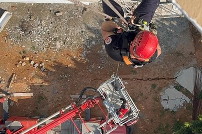 10. Katta Mahsur Kalan İşçiler İtfaiye ile Kurtarıldı