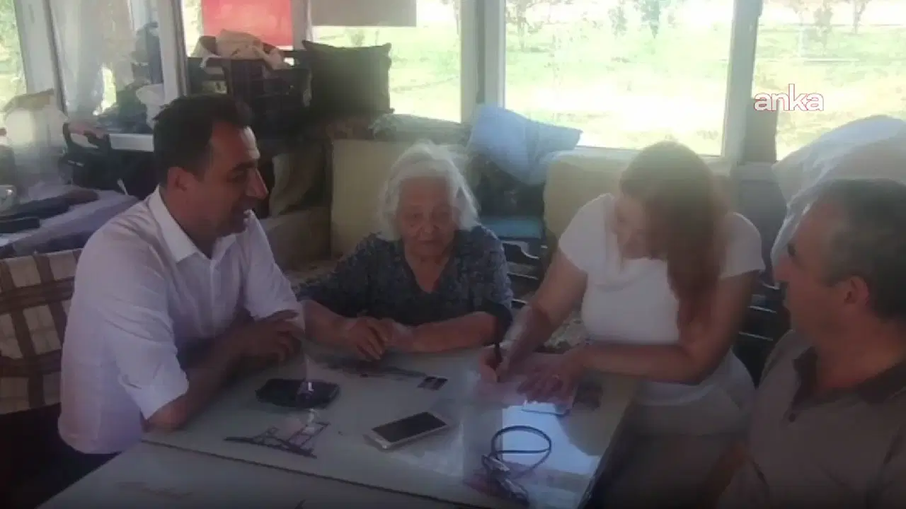 100 Yaşında Yeni Parti Üyesi Olan Müzeyyen Eröz!
