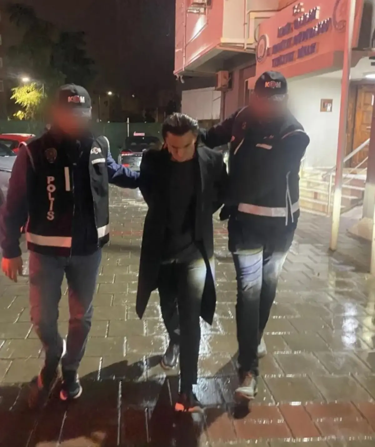 Necati Arabacı örgütüne 1200 polisle dev operasyon! 780 milyon liraya el konuldu 3