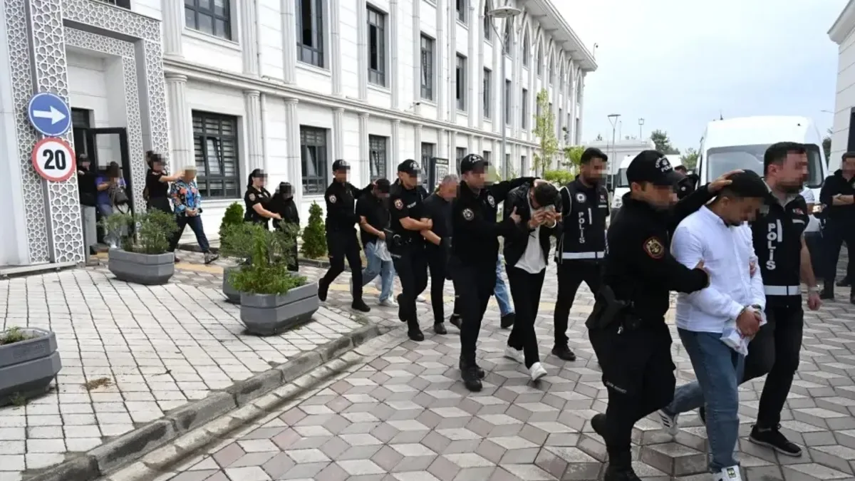 14 Şüpheli Adliyeye Sevk, Cephanelik Ele Geçirildi