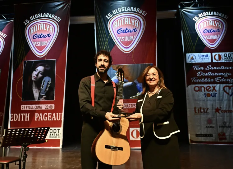 15. Antalya Gitar Festivali Kapılarını Açtı!