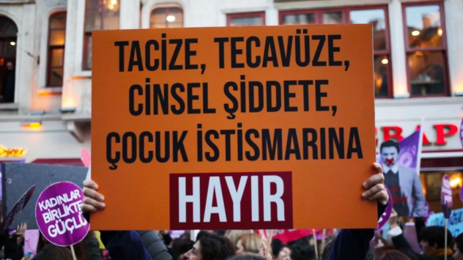 15 Yaşındaki Kız Çocuğuna Tecavüz Şoku!