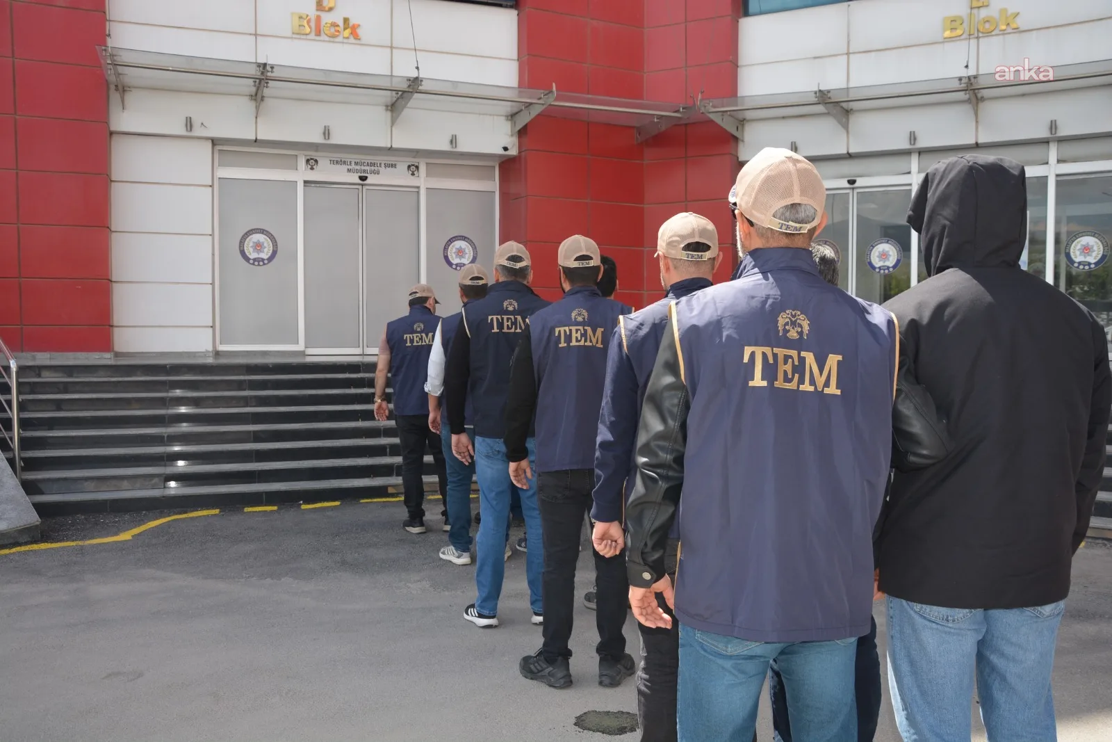 17 İlde FETÖ Operasyonu: 23 Gözaltı!