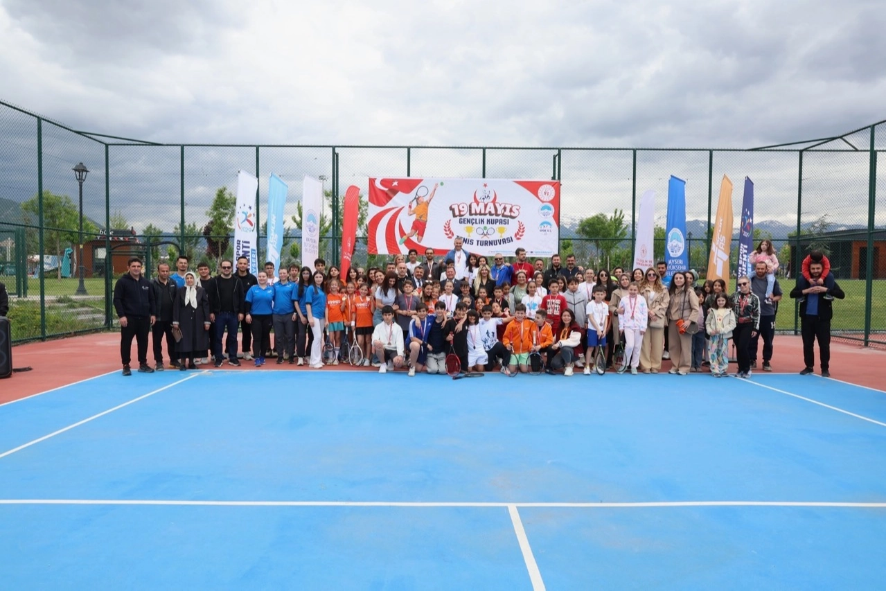 19 Mayıs’ta Kayseri’de Tenis Coşkusu Yaşandı!