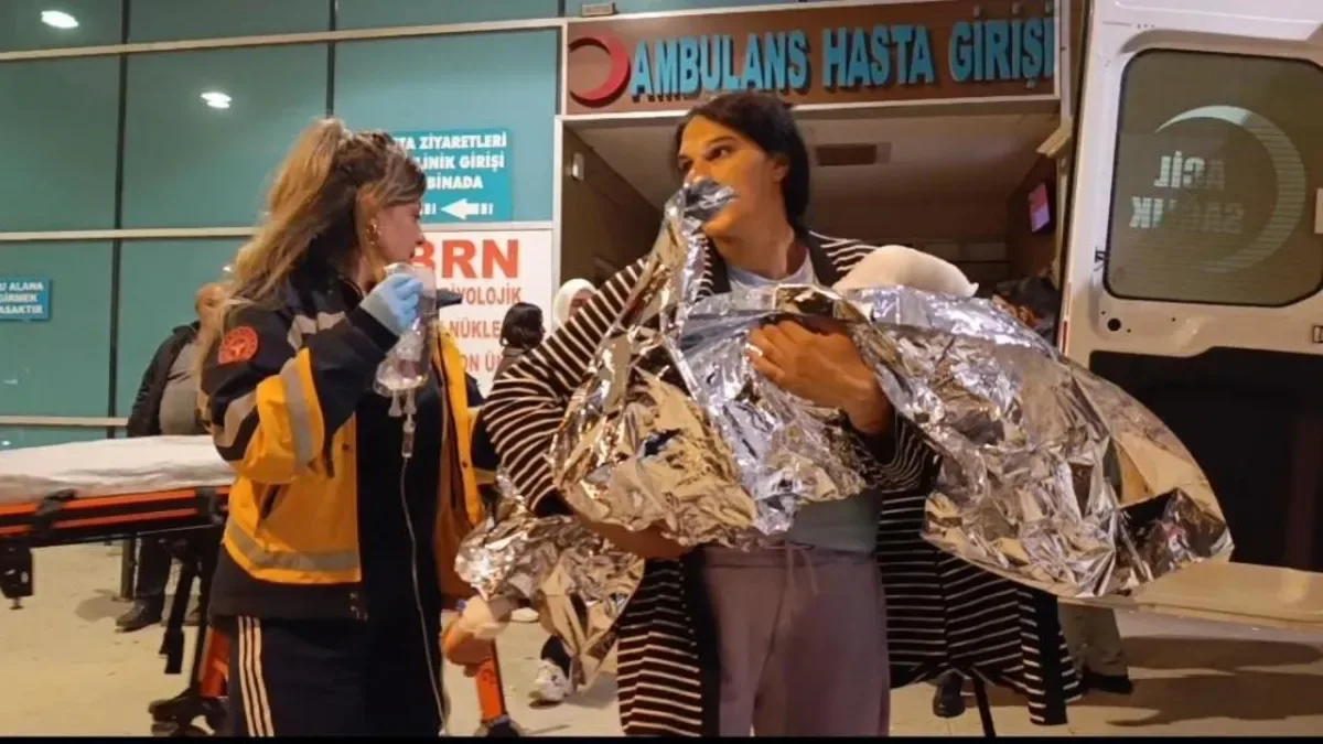 2 Yaşındaki Çocuk Kaynar Suya Düşerek Yaralandı