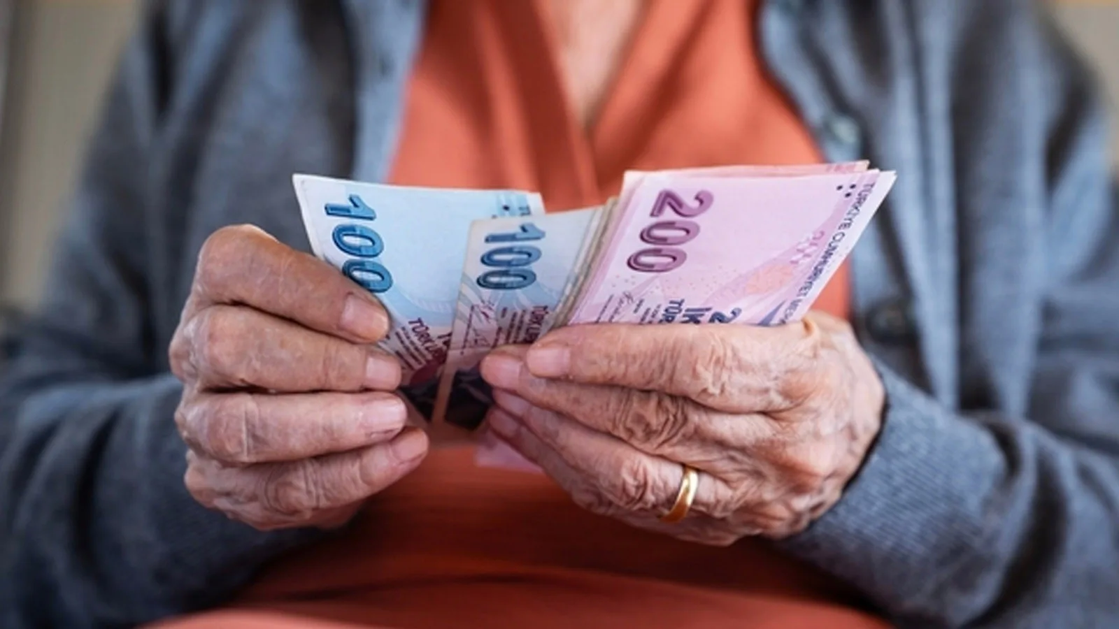 2026 Emekli Maaşları İçin İlk Tahminler Geldi!