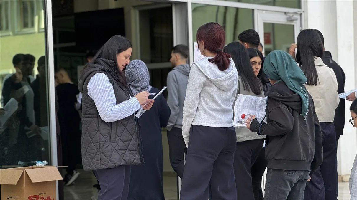 2026 KPSS Ortaöğretim Sınavı Başladı: 3 Milyon Aday Ter Döküyor