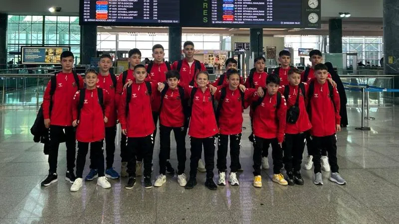 21 Türk Çocuk Futbolcu Doha’da Mahsur Kaldı!