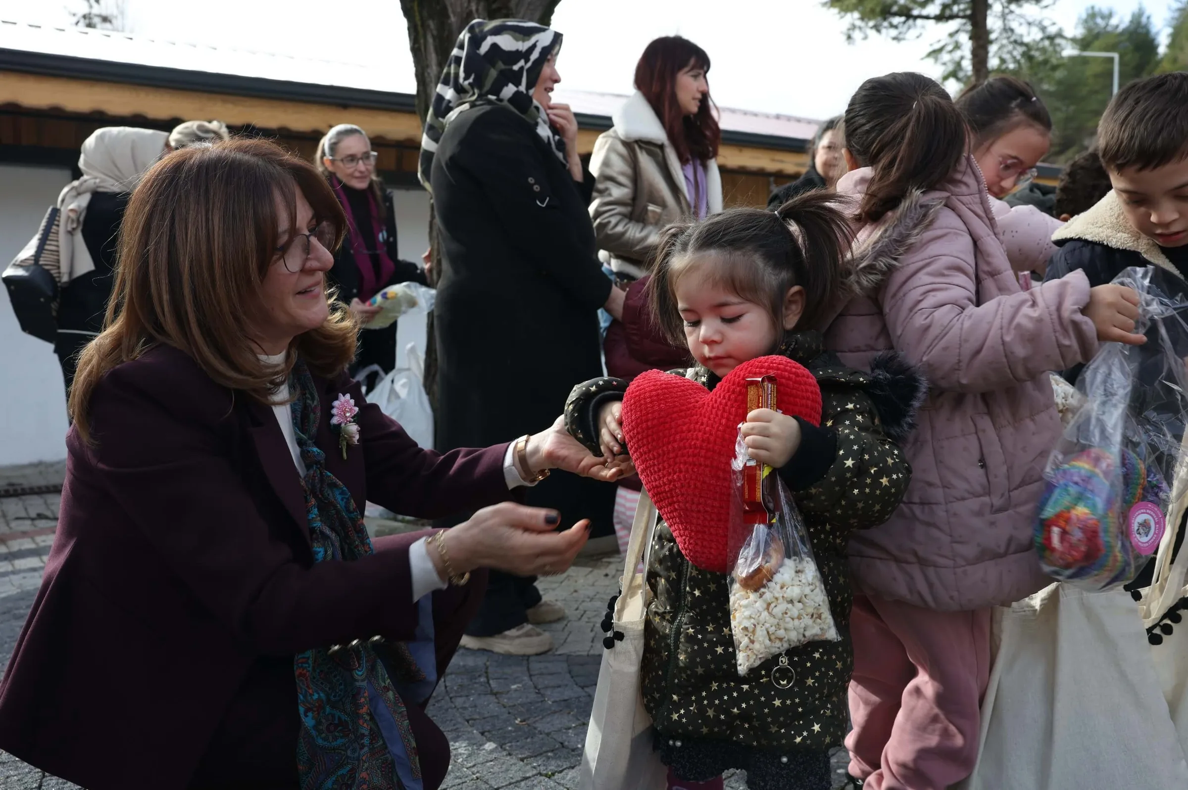 28.01.2026
Nilüferli kadınların hediyeler..