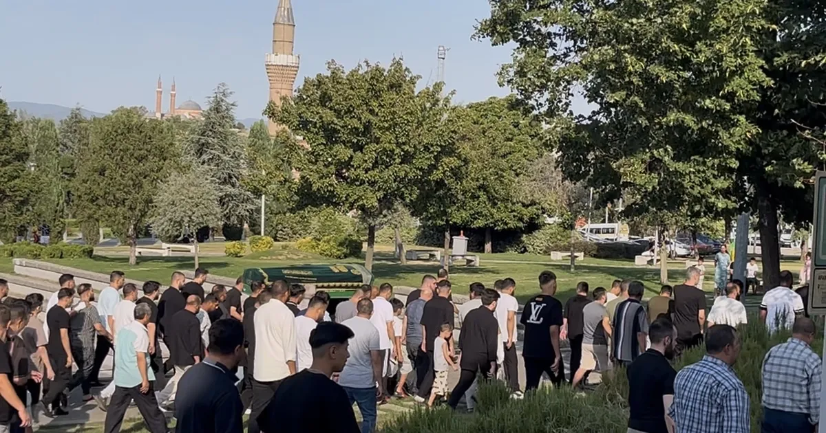 3 Çocuk Annesi Kadın, Eşinin Bıçaklı Saldırısında Hayatını Kaybetti