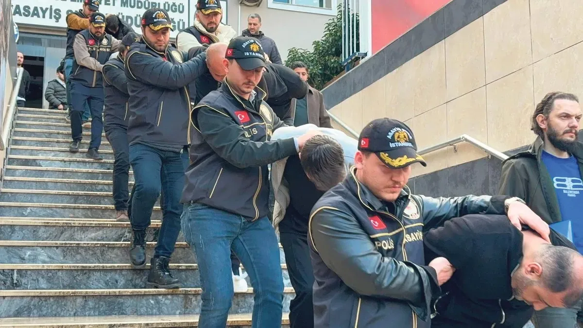 30 Milyon Dolarlık Vurgun: 9 Şüpheli Tutuklandı!