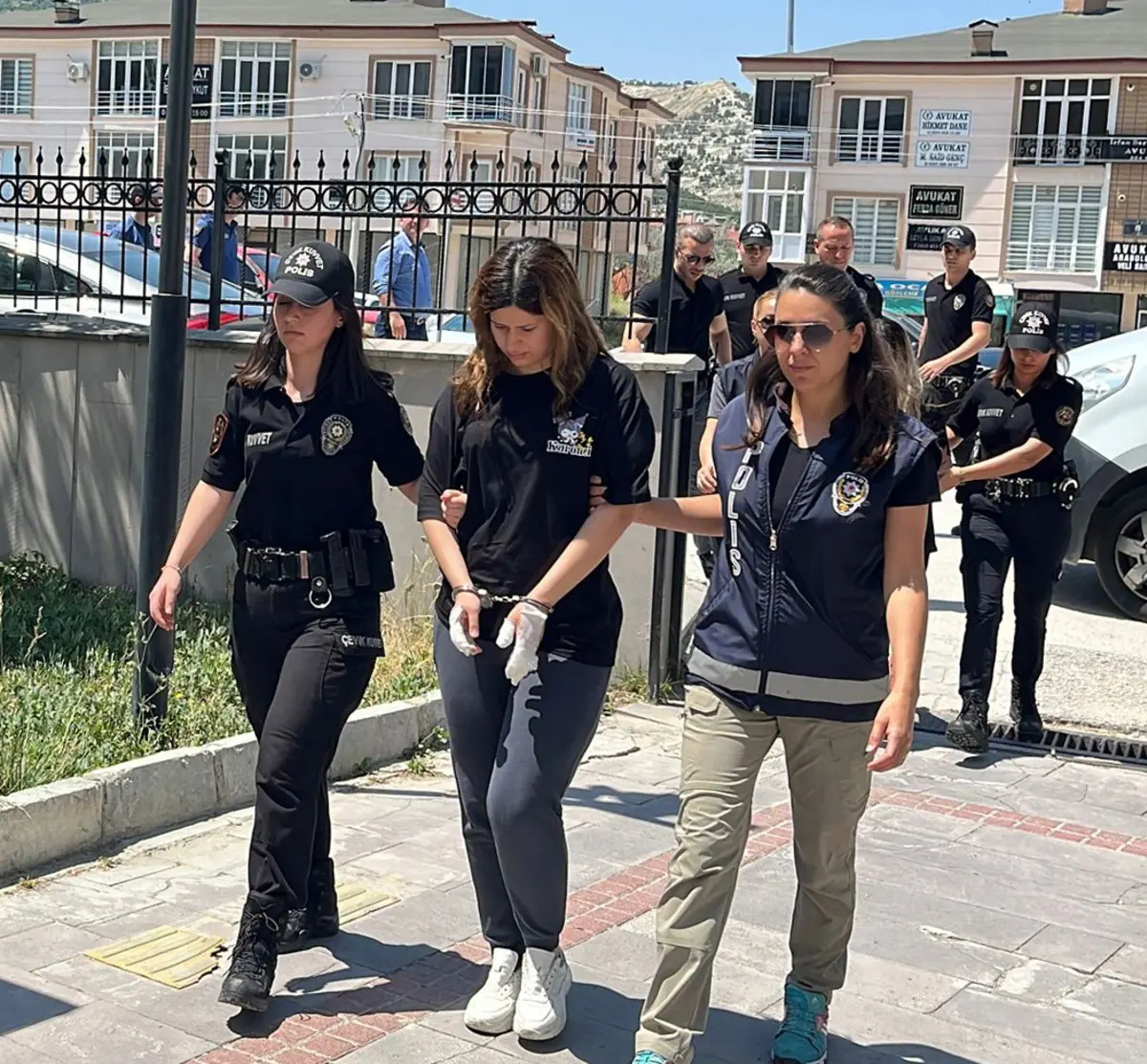 2 çocuk annesinin boğazını keserek katletmişlerdi: Çarpıcı gelişme! 4