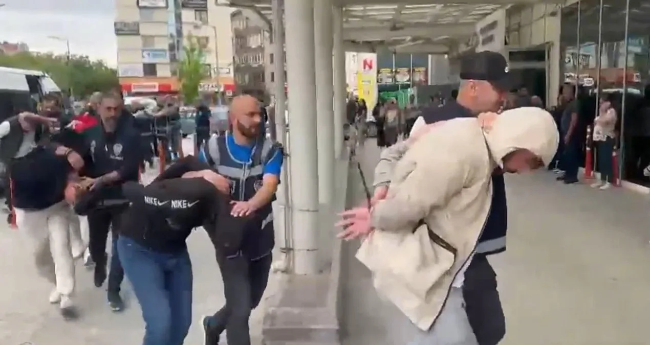 38 Ekiple Operasyon: 14 Gözaltı ve Silah Ele Geçirildi