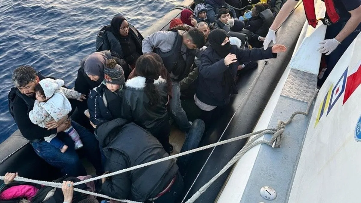 39 Düzensiz Göçmen Sahil Güvenlik Tarafından Yakalandı