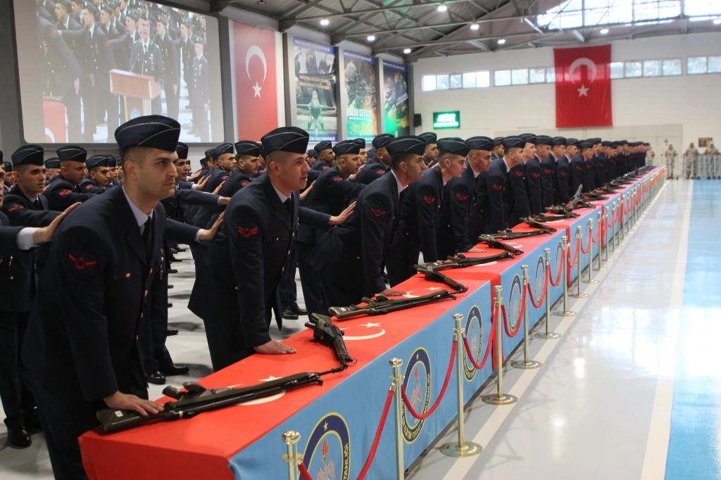 50. Dönem Uzman Erbaş Adayları Kütahya’da Yemin Etti
