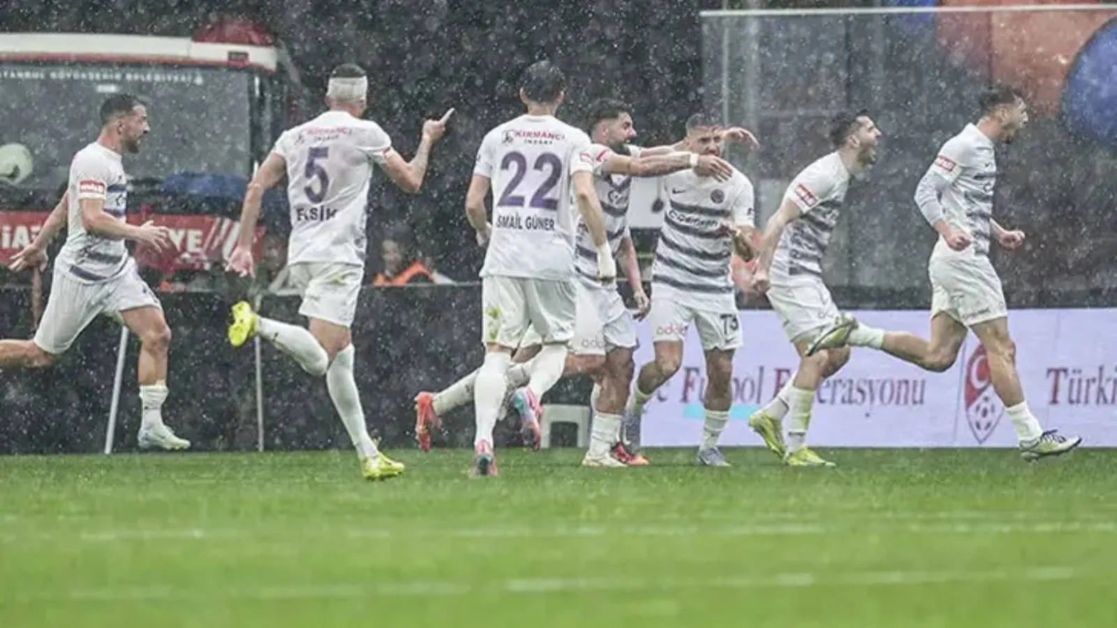 52 Orduspor FK, 2. Lig’e Yükseldi!
