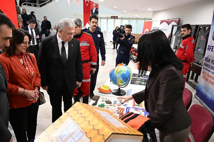 6 Şubat’ta Depremler İçin Anma Etkinliği Düzenlendi