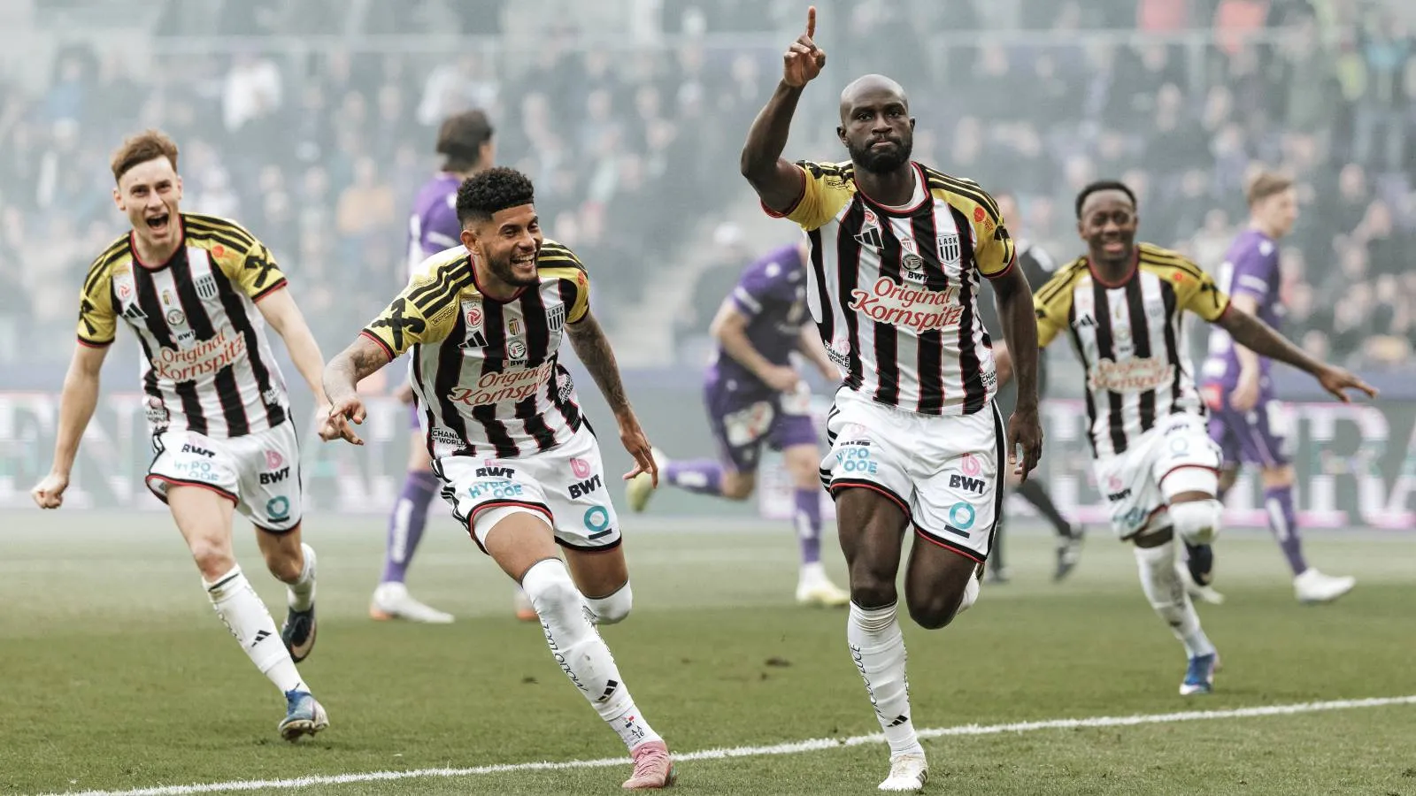 61 Yıl Sonra LASK’tan Tarihi Şampiyonluk!