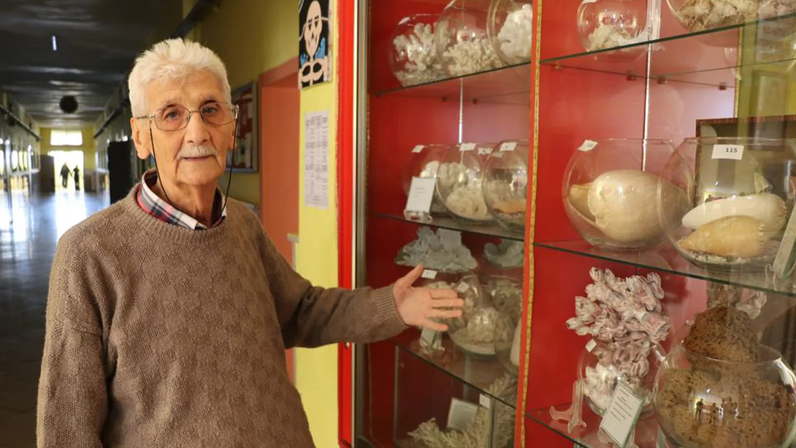 72 Yaşında Biyoloji Müzesi Kurdu!