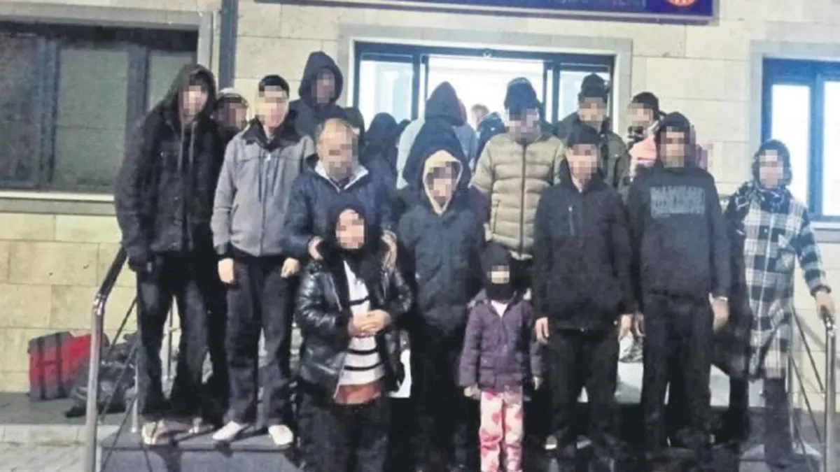 77 Düzensiz Göçmen Yakalandı: Sınır Güvenliği Artıyor