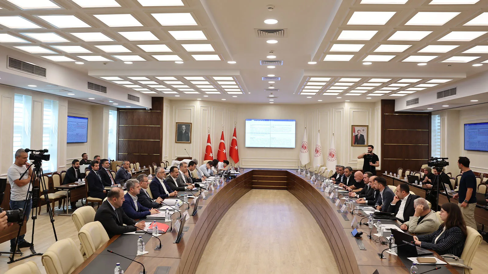 8. Dönem Toplu Sözleşme Görüşmeleri Devam Ediyor