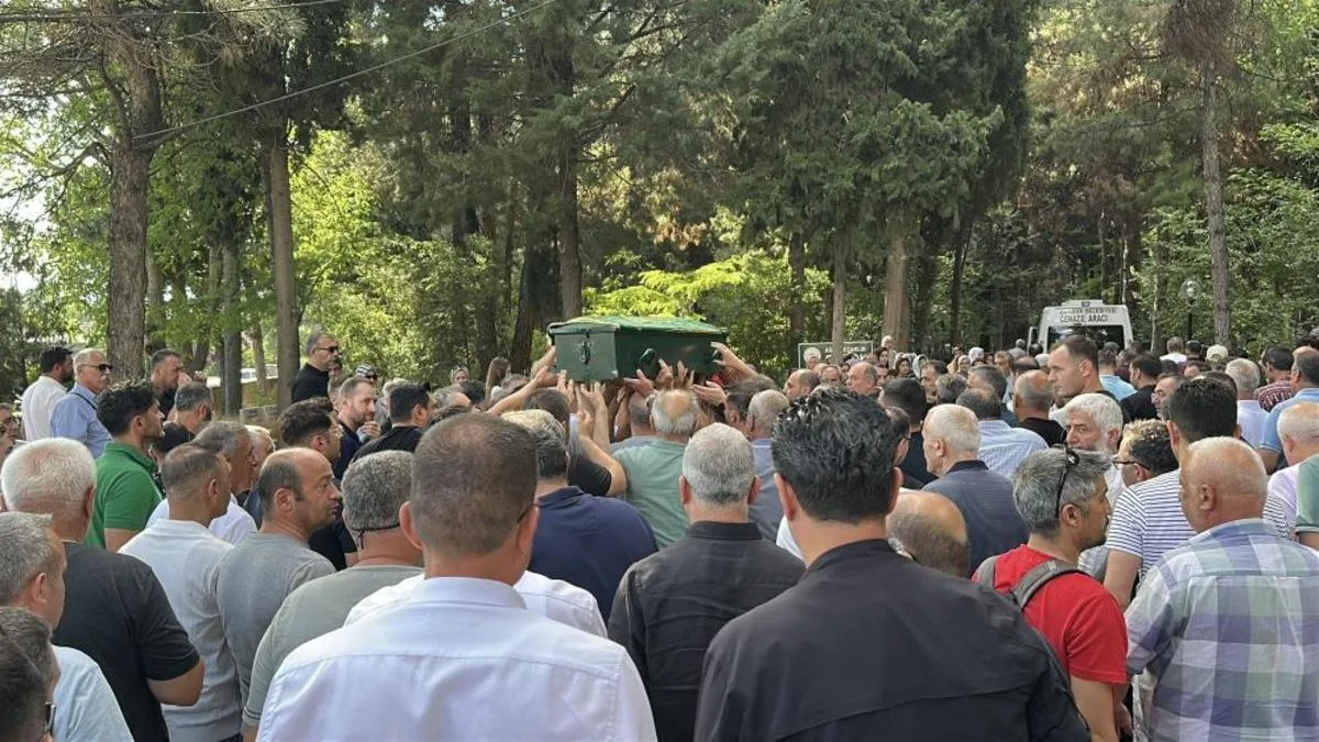 8 Yaşındaki Çocuk Diş Tedavisinde Hayatını Kaybetti