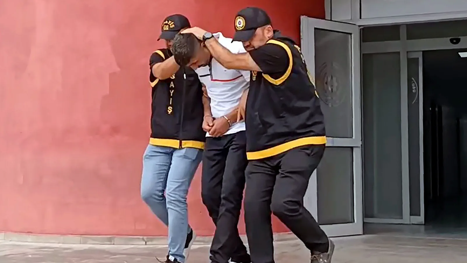 99 Yıl Hapis Cezalı Firari Kişi Kıskıvrak Yakalandı!