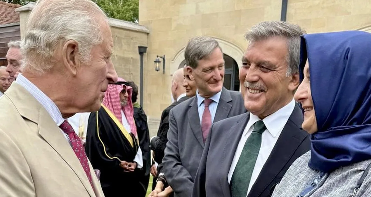 Abdullah Gül, Kral Charles ile Oxford’da Buluştu!