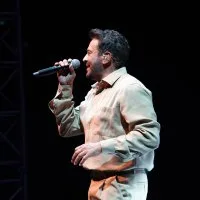 1786167933<em>295</em>Acikhavada-Emre-Altugdan-muzik-dolu-gece.jpeg