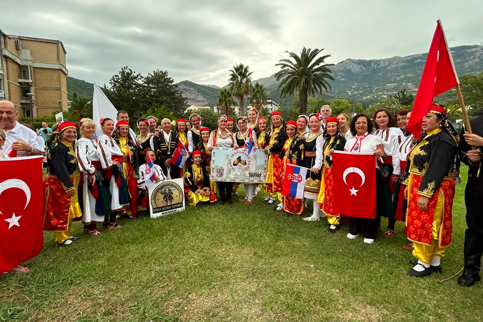 Adada Türk Folkloru Rüzgarı: AdaDans Festivali