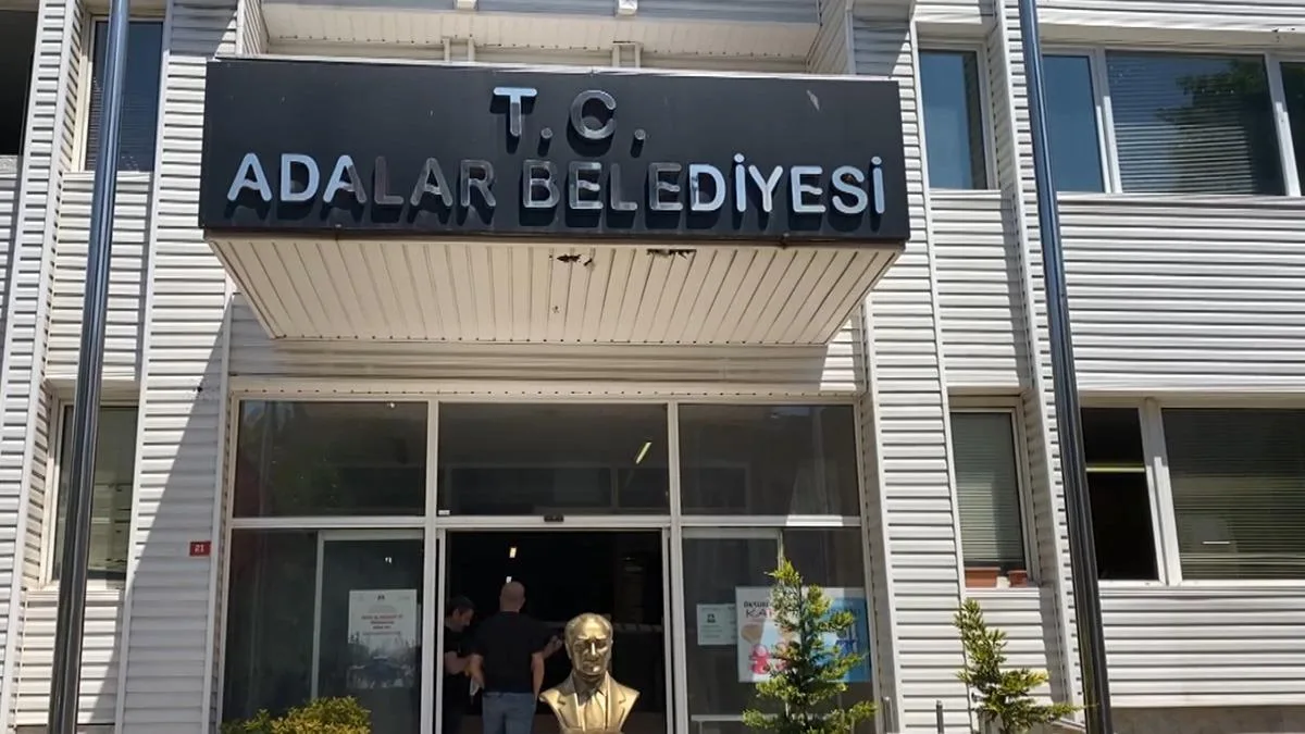 Adalar’da Rüşvet ve Usulsüz İzin Skandalı!
