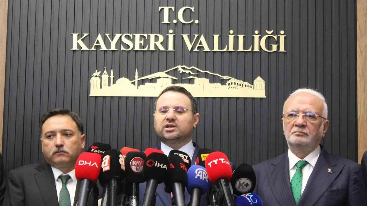 Adalet Bakanı Gürlek, Kayseri Valiliği’ni Ziyaret Etti
