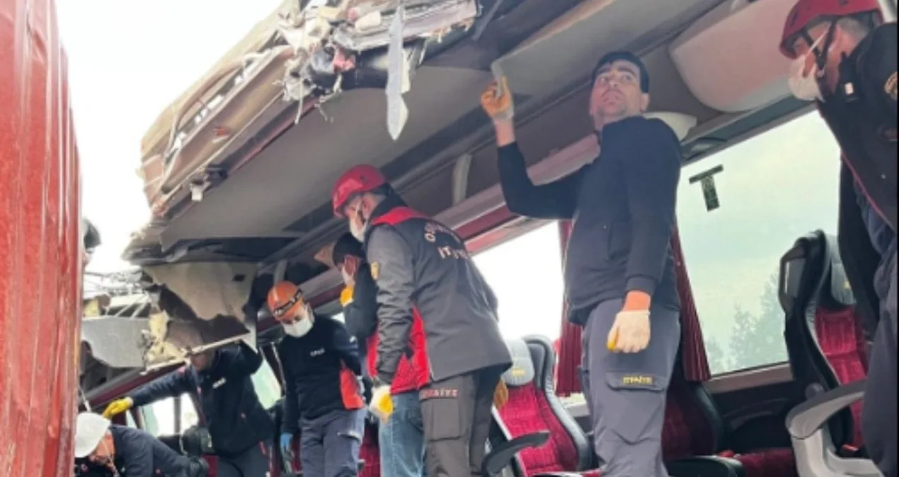 Adana’da Feci Kaza: 6 Ölü, 11 Yaralı!