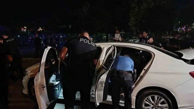 Adana da gece boyu sürdü! Tek tek yakalandılar 3