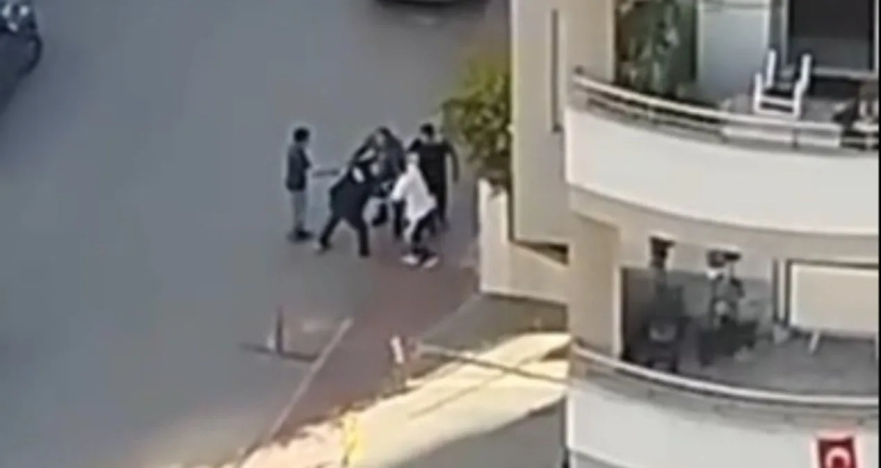 Adana’da Kurye Darbedildi, O Anlar Kaydedildi!