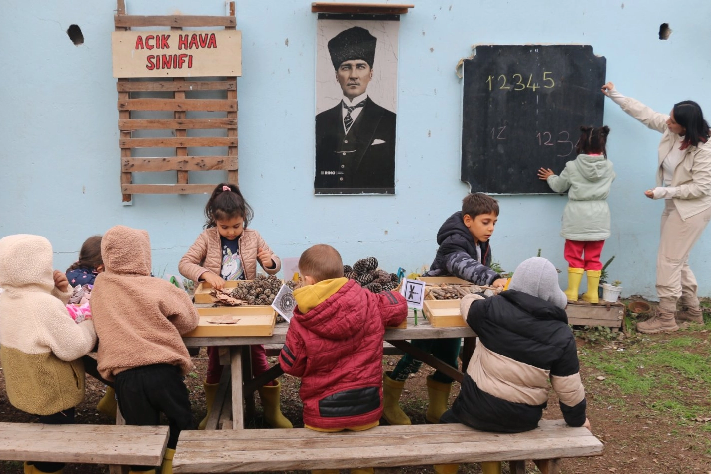 Adana’da Öğretmenden Açık Hava Eğitim Projesi