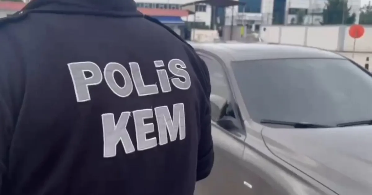 Adana’da Uyuşturucu Operasyonu: 2 Gözaltı!