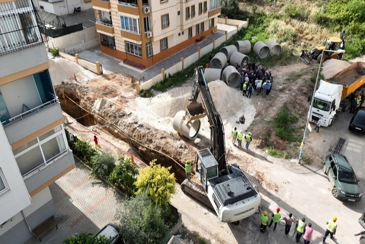 Adana’da Yağmur Su Hattı Projesi Hızla İlerliyor
