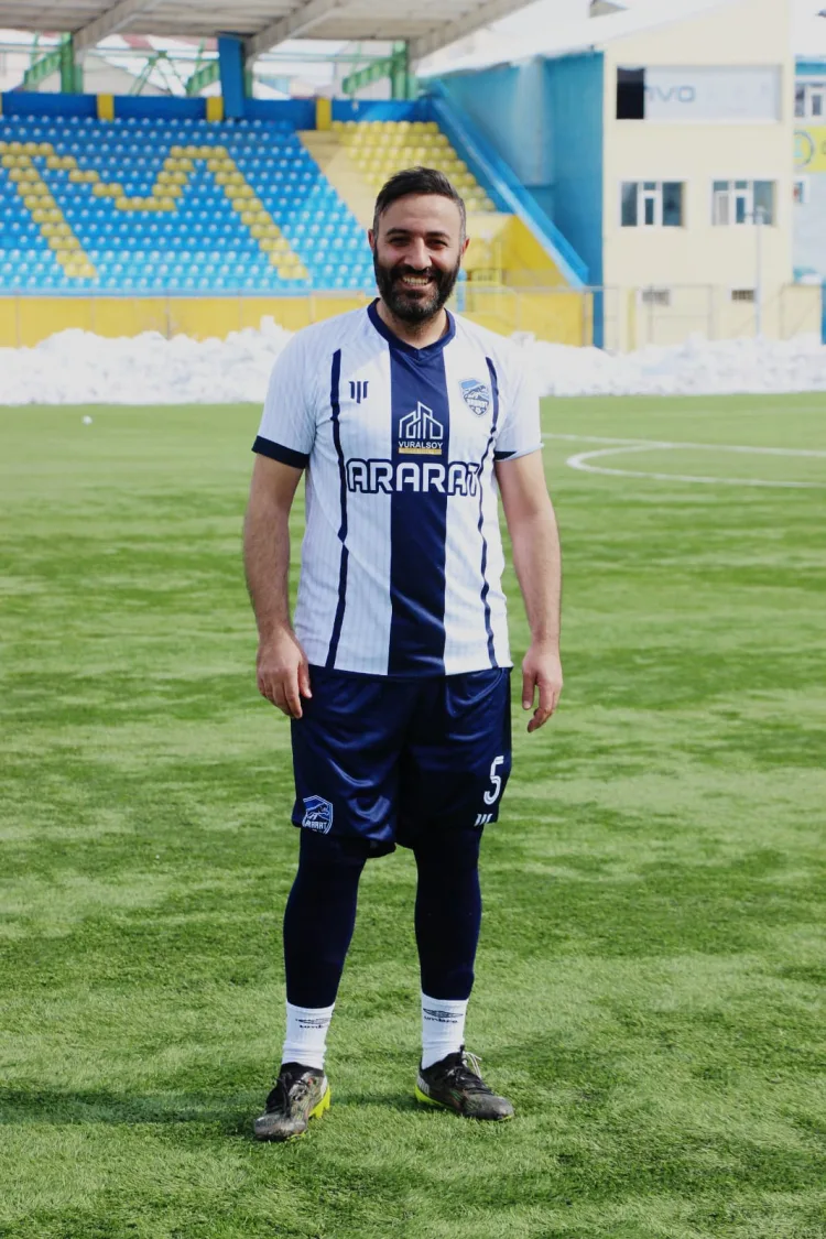 Adem Bulut: Ağrı Futbolunun Yaşayan Efsanesi