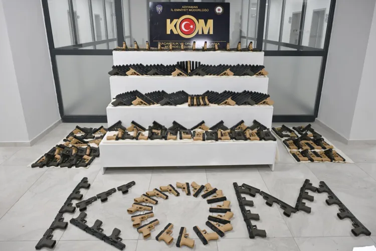 Adıyaman’da 1000 Kurusıkı Tabanca Ele Geçirildi!