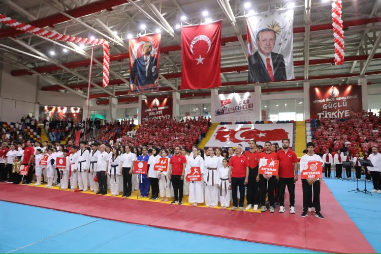 Adıyaman’da 19 Mayıs Coşkusu Dorukta!