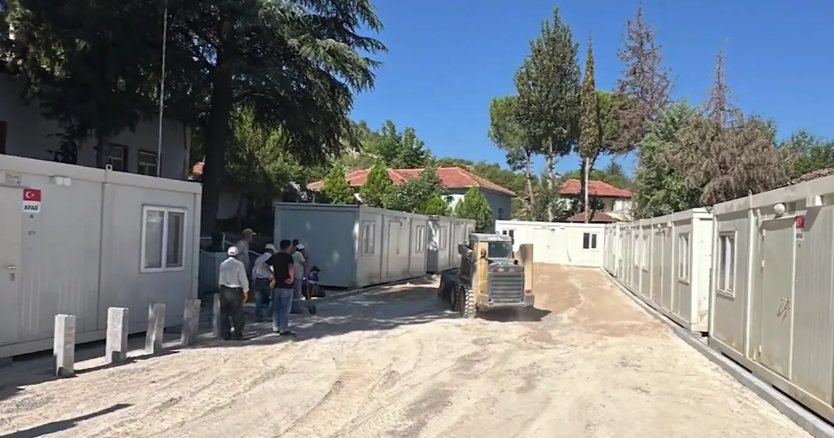 AFAD Sındırgı’ya 10 Konteyner Kurdu, Çalışmalar Devam Ediyor