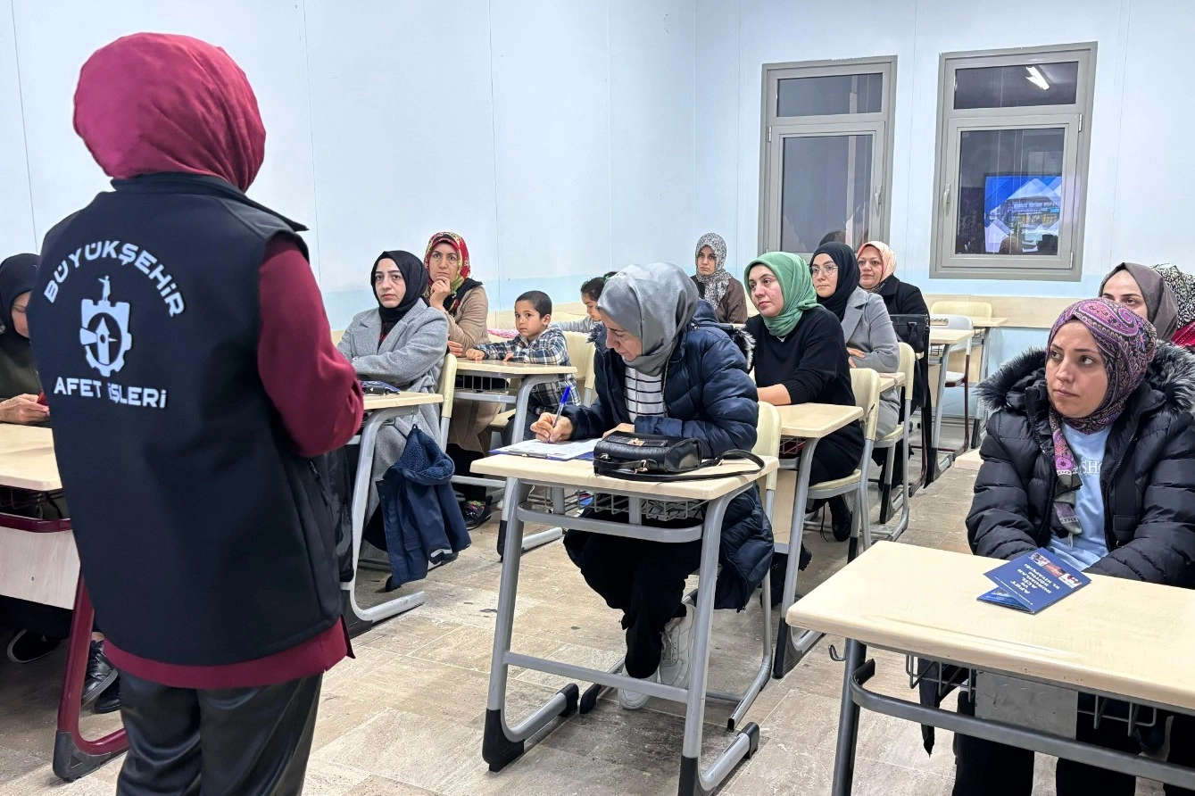 Afete Dirençli Kadınlar Projesi Kocaeli’nde Başladı