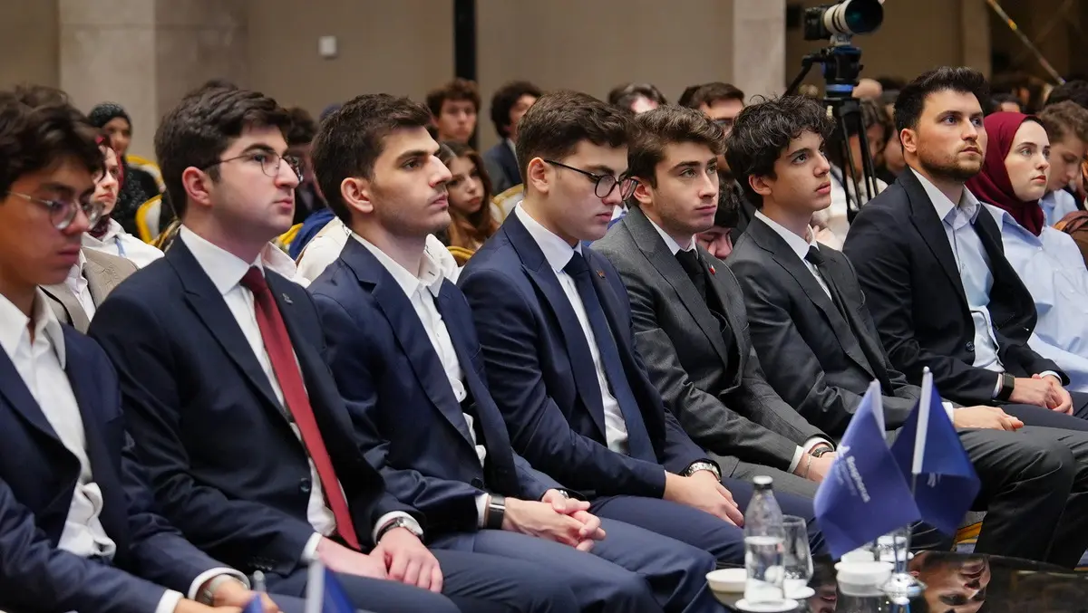 Prof. Dr. Erhan Afyoncu:
