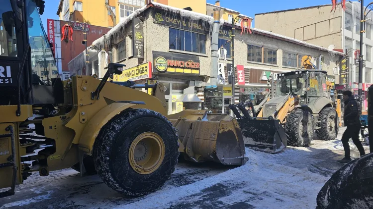 Ağrı’da Kar Temizleme Seferberliği Başladı!