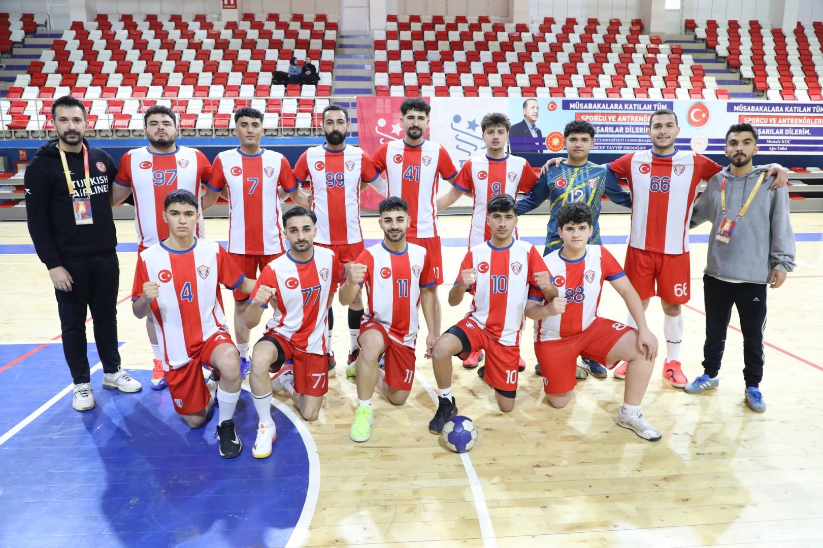 Ağrı Hentbol Takımı, Van’ı Geçti: 33-31