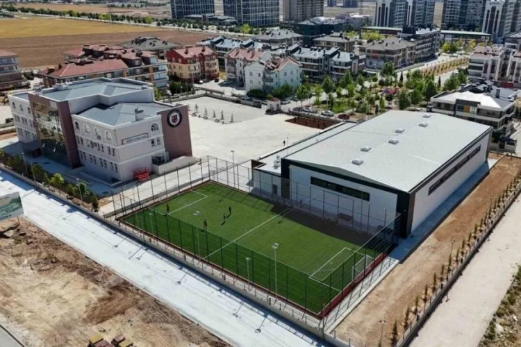 Ahmet Çalık Spor Tesisi Gençlere Hizmette!