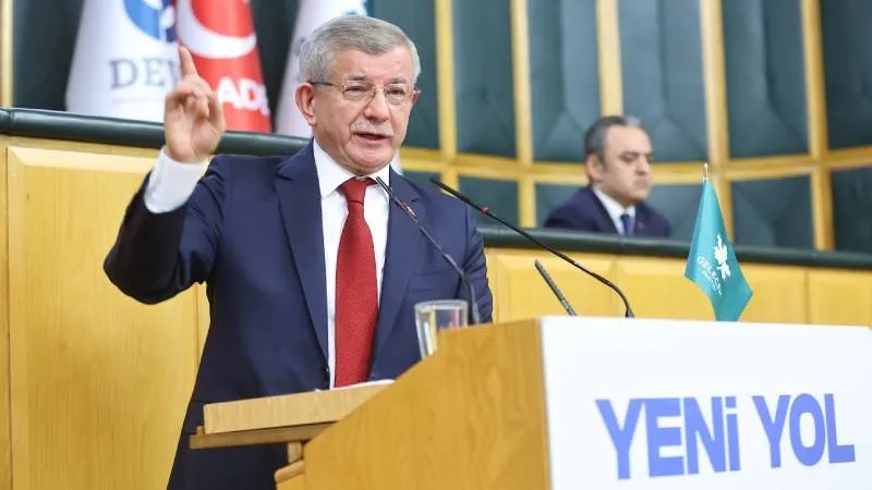 Ahmet Davutoğlu’ndan Netanyahu’ya Sert Yanıt